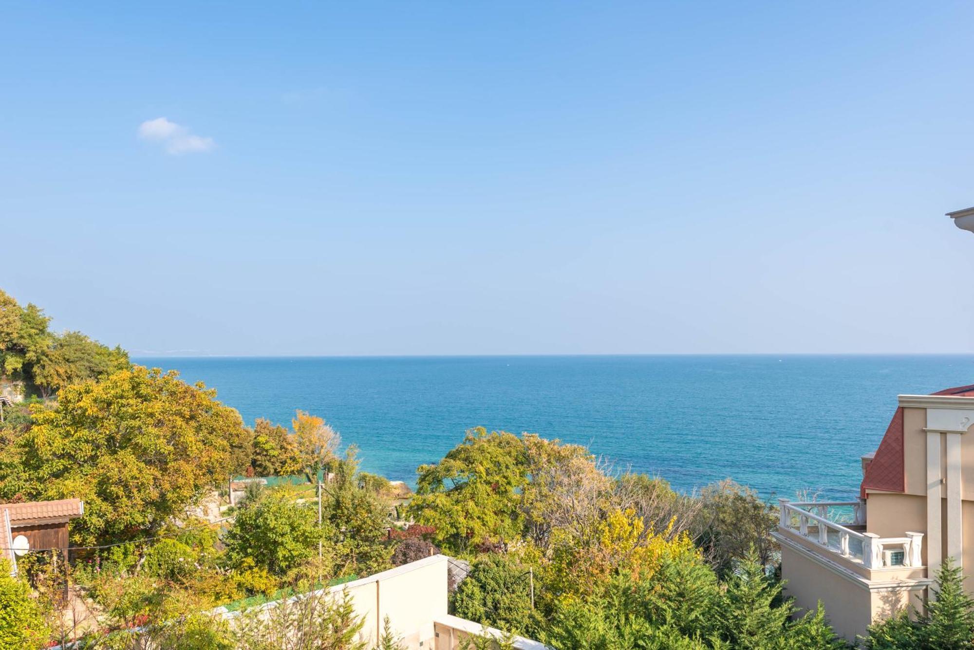 Luxurious And Panoramic Apartments At The Beach In La Mer Complex โกลเดน แซนส์ ภายนอก รูปภาพ