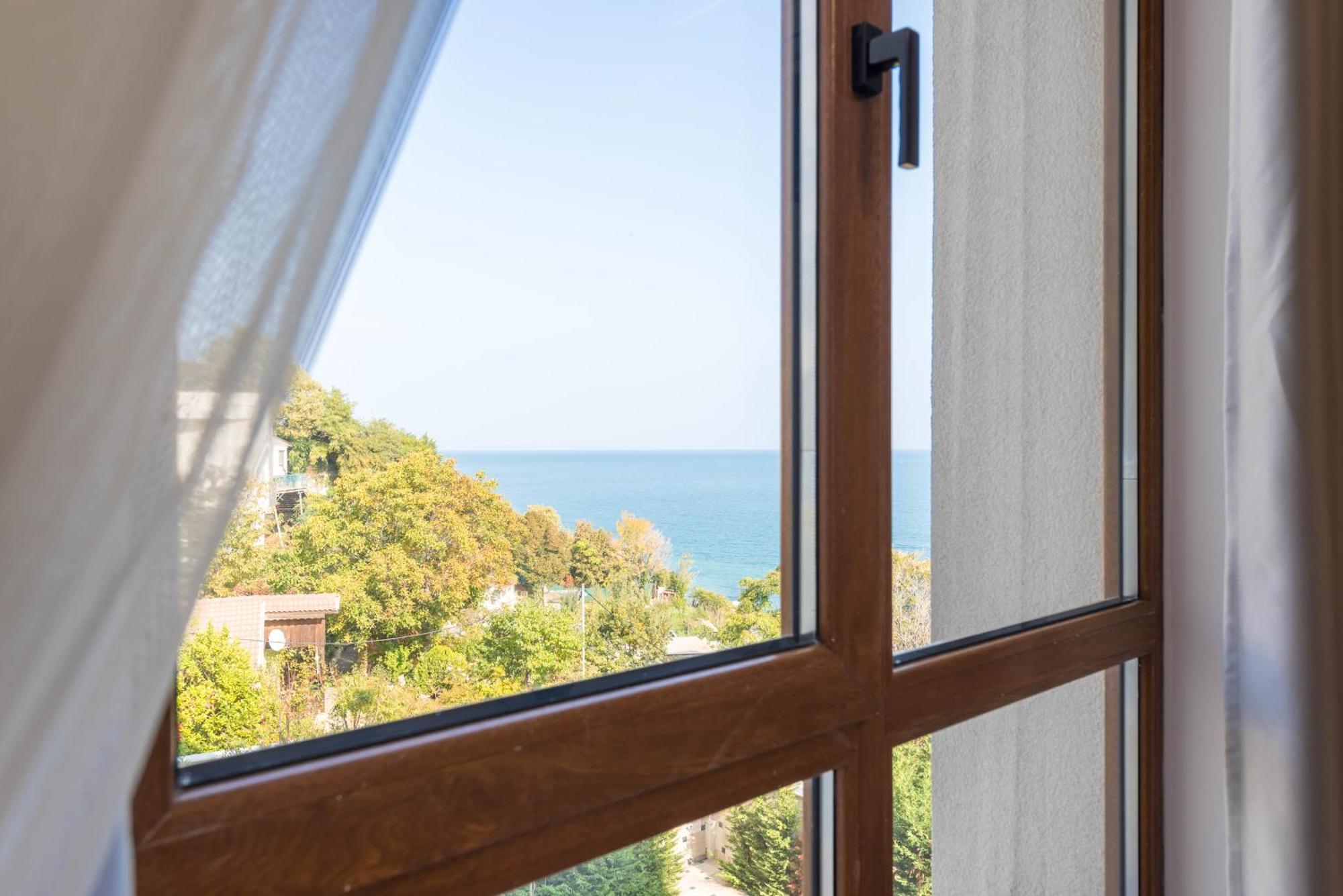 Luxurious And Panoramic Apartments At The Beach In La Mer Complex โกลเดน แซนส์ ภายนอก รูปภาพ
